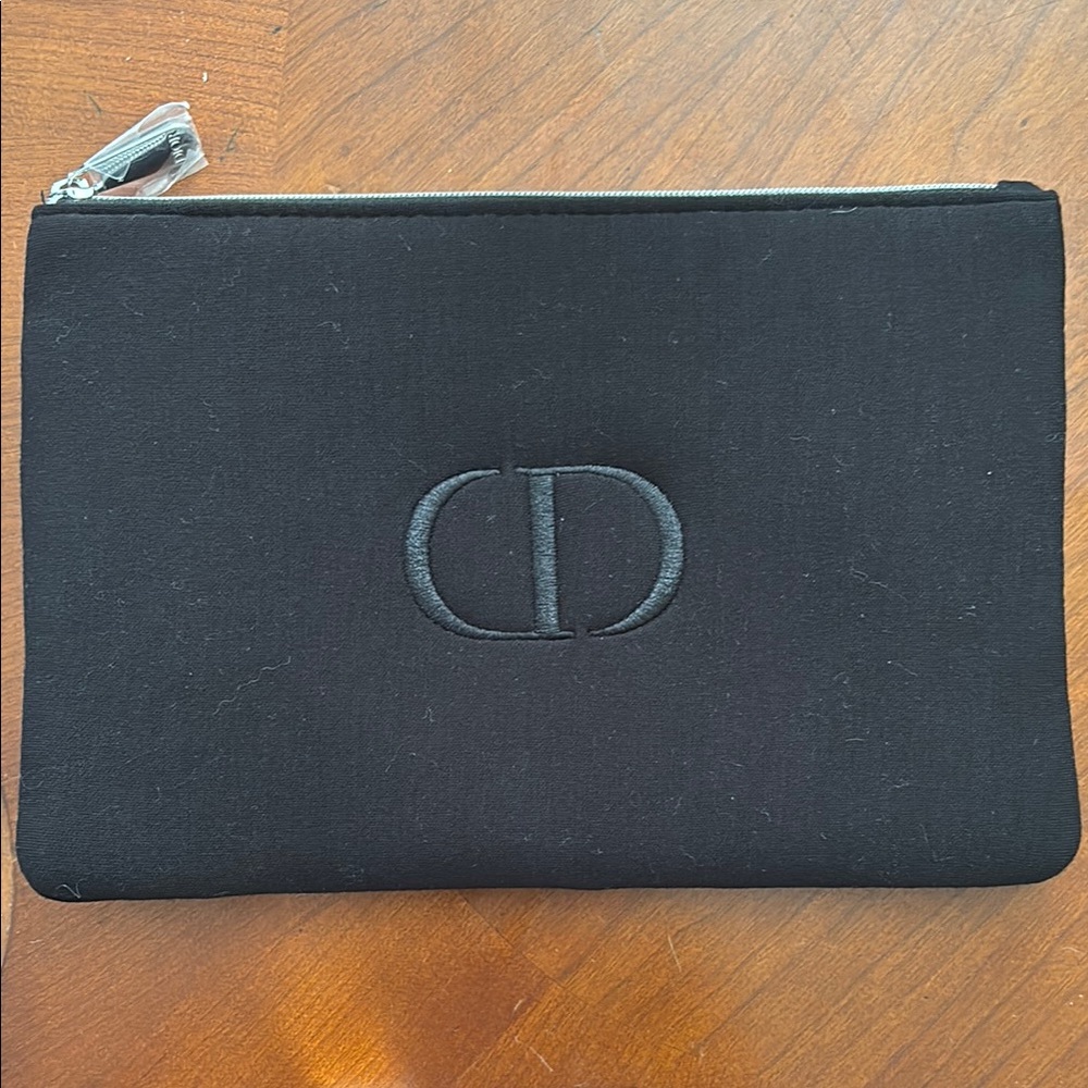 Dior Black Mascara Set with Silver Accents - Picture 2 of 7